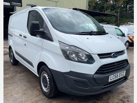 Ford Transit Custom 2.0 TDCi 250 Panel Van 5dr Diesel Manual L1 H1 (163 g/km, 104 bhp) 4