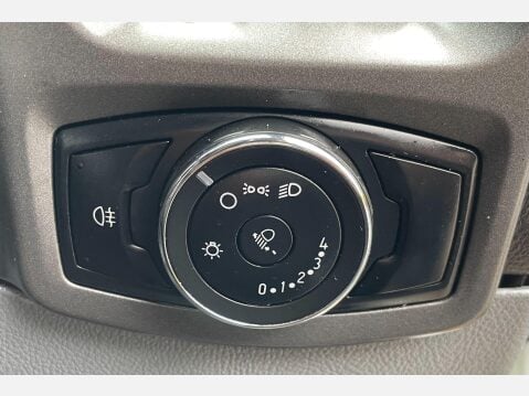 Ford Transit Custom 2.0 TDCi 250 Panel Van 5dr Diesel Manual L1 H1 (163 g/km, 104 bhp) 27
