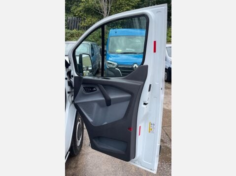 Ford Transit Custom 2.0 TDCi 250 Panel Van 5dr Diesel Manual L1 H1 (163 g/km, 104 bhp) 22
