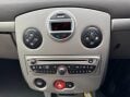 Renault Clio 1.6 VVT Initiale TomTom Auto Euro 4 5dr 31