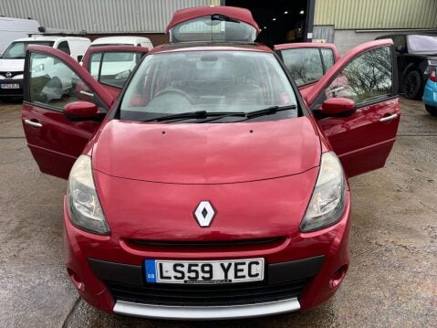 Renault Clio 1.6 VVT Initiale TomTom Auto Euro 4 5dr 18