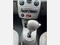Renault Clio 1.6 VVT Initiale TomTom Auto Euro 4 5dr 32