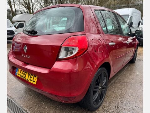 Renault Clio 1.6 VVT Initiale TomTom Auto Euro 4 5dr 6