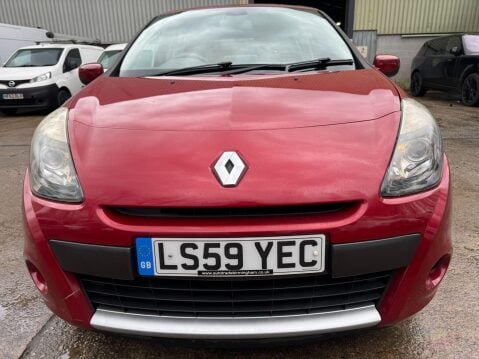 Renault Clio 1.6 VVT Initiale TomTom Auto Euro 4 5dr 17