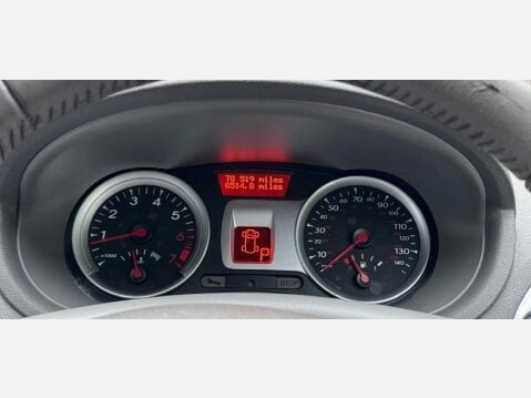 Renault Clio 1.6 VVT Initiale TomTom Auto Euro 4 5dr 27