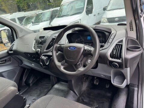 Ford Transit Custom 2.0 TDCi 250 Panel Van 5dr Diesel Manual L1 H1 (163 g/km, 104 bhp) 30