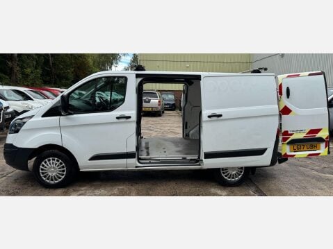 Ford Transit Custom 2.0 TDCi 250 Panel Van 5dr Diesel Manual L1 H1 (163 g/km, 104 bhp) 21