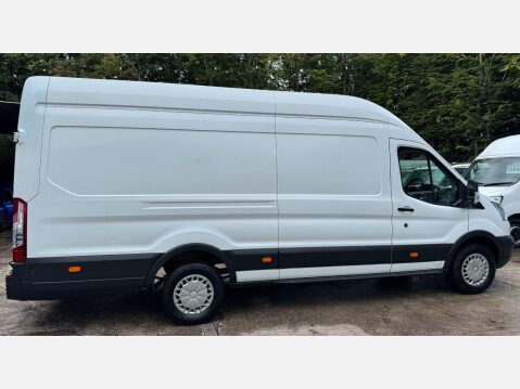 Ford Transit 2.2 TDCi 350 Panel Van 5dr Diesel Manual RWD L4 H3 Euro 5 (DRW) (155 ps) 8