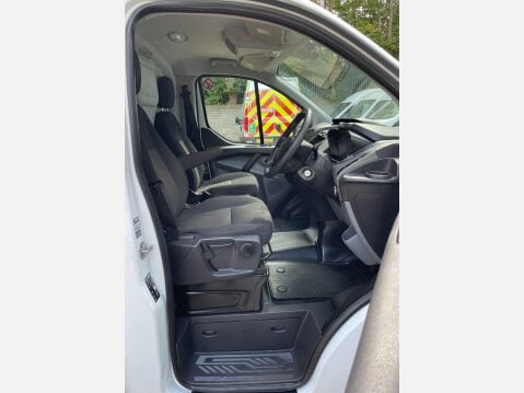 Ford Transit Custom 2.0 TDCi 250 Panel Van 5dr Diesel Manual L1 H1 (163 g/km, 104 bhp) 24