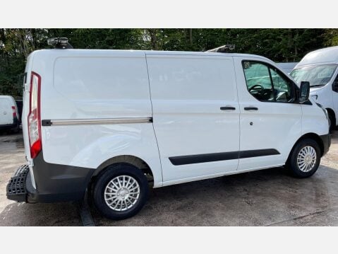 Ford Transit Custom 2.0 TDCi 250 Panel Van 5dr Diesel Manual L1 H1 (163 g/km, 104 bhp) 10