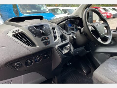 Ford Transit Custom 2.0 TDCi 250 Panel Van 5dr Diesel Manual L1 H1 (163 g/km, 104 bhp) 38