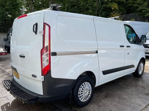 Ford Transit Custom 2.0 TDCi 250 Panel Van 5dr Diesel Manual L1 H1 (163 g/km, 104 bhp) 11