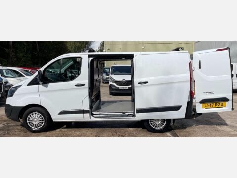 Ford Transit Custom 2.0 TDCi 250 Panel Van 5dr Diesel Manual L1 H1 (163 g/km, 104 bhp) 17
