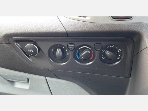 Ford Transit Custom 2.0 TDCi 250 Panel Van 5dr Diesel Manual L1 H1 (163 g/km, 104 bhp) 34