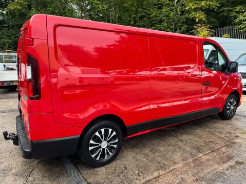 Renault Trafic 1.6 dCi ENERGY 29 Business+ Panel Van 5dr Diesel Manual LWB Standard Roof E 11