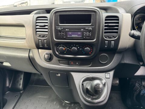 Renault Trafic 1.6 dCi ENERGY 29 Business+ Panel Van 5dr Diesel Manual LWB Standard Roof E 35