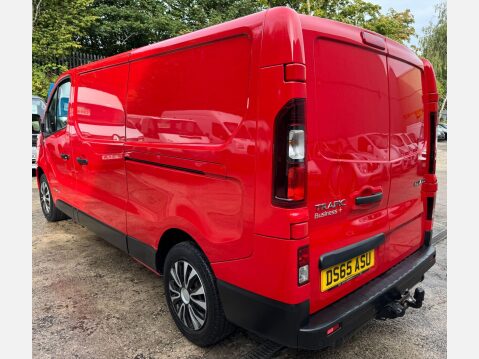 Renault Trafic 1.6 dCi ENERGY 29 Business+ Panel Van 5dr Diesel Manual LWB Standard Roof E 16