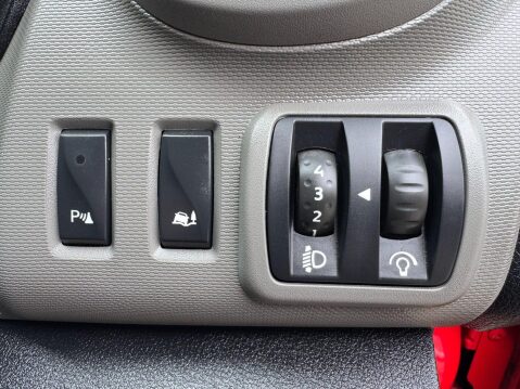 Renault Trafic 1.6 dCi ENERGY 29 Business+ Panel Van 5dr Diesel Manual LWB Standard Roof E 30