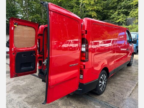 Renault Trafic 1.6 dCi ENERGY 29 Business+ Panel Van 5dr Diesel Manual LWB Standard Roof E 13