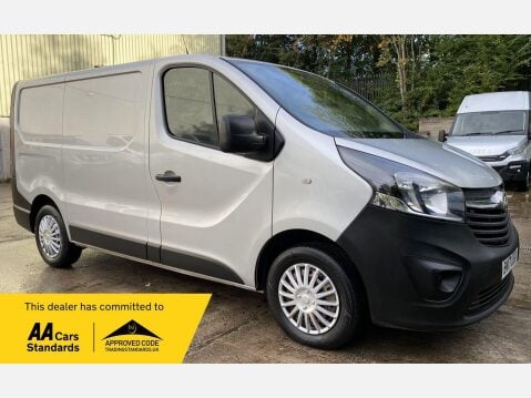 Vauxhall Vivaro 1.6 CDTi 2700 BiTurbo Panel Van 5dr Diesel Manual L1 H1 Euro 6 (s/s) (125 p 1