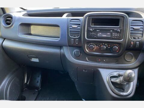 Vauxhall Vivaro 1.6 CDTi 2700 BiTurbo Panel Van 5dr Diesel Manual L1 H1 Euro 6 (s/s) (125 p 28