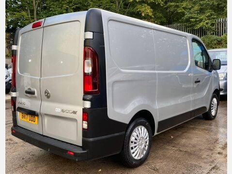 Vauxhall Vivaro 1.6 CDTi 2700 BiTurbo Panel Van 5dr Diesel Manual L1 H1 Euro 6 (s/s) (125 p 8