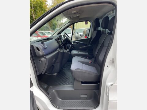 Vauxhall Vivaro 1.6 CDTi 2700 BiTurbo ecoFLEX Panel Van 5dr Diesel Manual L1 H1 Euro 5 (s/s 36