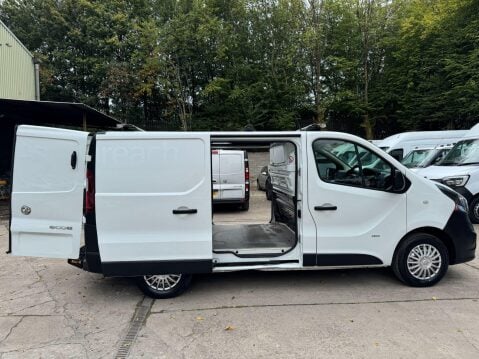 Vauxhall Vivaro 1.6 CDTi 2700 BiTurbo ecoFLEX Panel Van 5dr Diesel Manual L1 H1 Euro 5 (s/s 7
