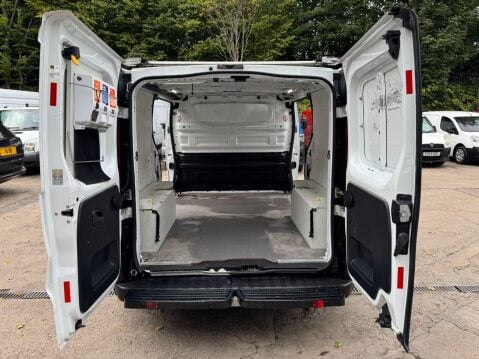 Vauxhall Vivaro 1.6 CDTi 2700 BiTurbo ecoFLEX Panel Van 5dr Diesel Manual L1 H1 Euro 5 (s/s 14
