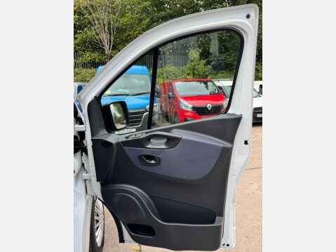 Vauxhall Vivaro 1.6 CDTi 2700 BiTurbo ecoFLEX Panel Van 5dr Diesel Manual L1 H1 Euro 5 (s/s 28