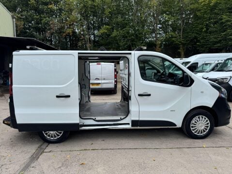 Vauxhall Vivaro 1.6 CDTi 2700 BiTurbo ecoFLEX Panel Van 5dr Diesel Manual L1 H1 Euro 5 (s/s 8
