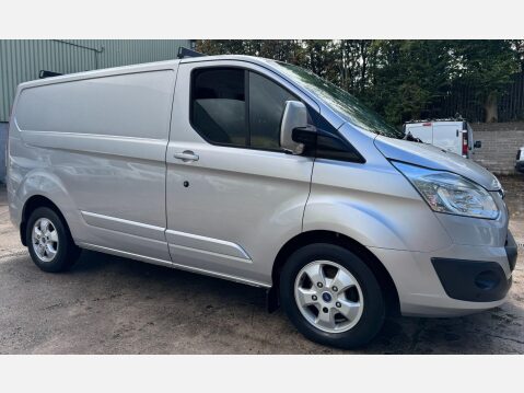 Ford Transit Custom 2.2 TDCi 270 Limited Panel Van 5dr Diesel Manual L1 H1 (186 g/km, 123 bhp) 7