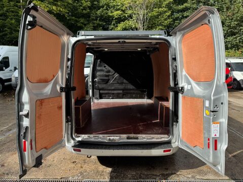 Ford Transit Custom 2.2 TDCi 270 Limited Panel Van 5dr Diesel Manual L1 H1 (186 g/km, 123 bhp) 16
