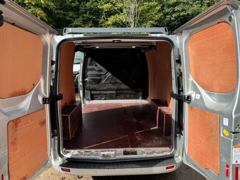 Ford Transit Custom 2.2 TDCi 270 Limited Panel Van 5dr Diesel Manual L1 H1 (186 g/km, 123 bhp) 17