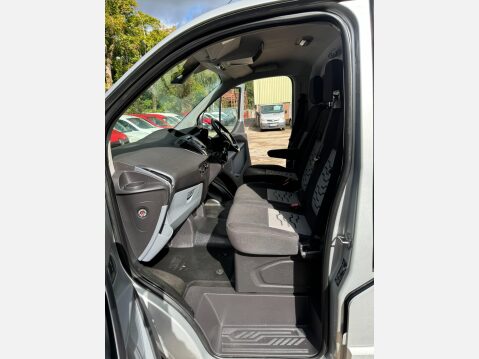 Ford Transit Custom 2.2 TDCi 270 Limited Panel Van 5dr Diesel Manual L1 H1 (186 g/km, 123 bhp) 50