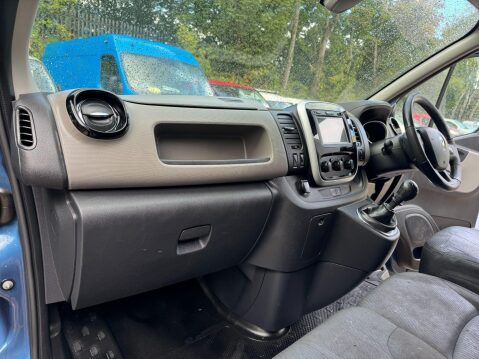 Renault Trafic 1.6 dCi ENERGY 27 Sport Nav Panel Van 5dr Diesel Manual SWB Standard Roof E 35