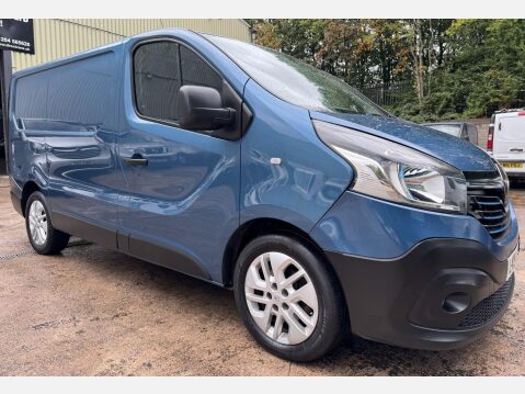 Renault Trafic 1.6 dCi ENERGY 27 Sport Nav Panel Van 5dr Diesel Manual SWB Standard Roof E 5