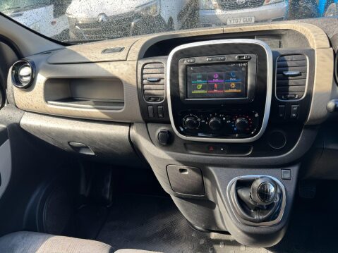Renault Trafic 1.6 dCi ENERGY 27 Sport Nav Panel Van 5dr Diesel Manual SWB Standard Roof E 28