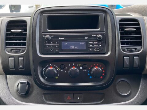 Renault Trafic 1.6 dCi 27 Business Panel Van 5dr Diesel Manual SWB Standard Roof Euro 6 (1 29