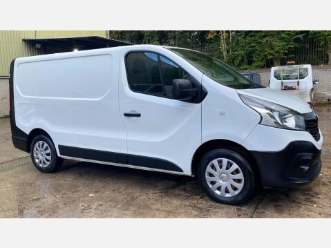 Renault Trafic 1.6 dCi 27 Business Panel Van 5dr Diesel Manual SWB Standard Roof Euro 6 (1 5
