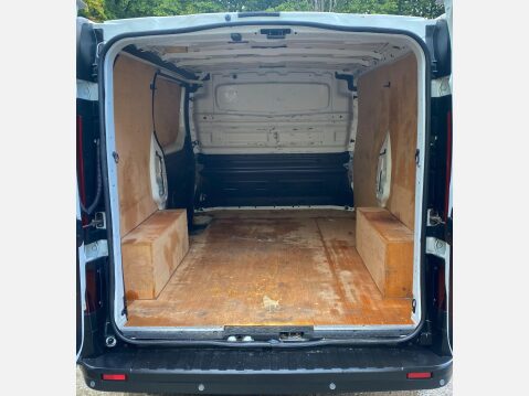 Renault Trafic 1.6 dCi 27 Business Panel Van 5dr Diesel Manual SWB Standard Roof Euro 6 (1 12