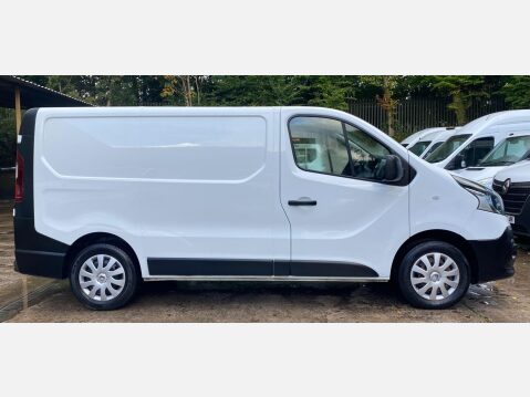 Renault Trafic 1.6 dCi 27 Business Panel Van 5dr Diesel Manual SWB Standard Roof Euro 6 (1 6