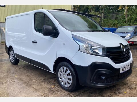 Renault Trafic 1.6 dCi 27 Business Panel Van 5dr Diesel Manual SWB Standard Roof Euro 6 (1 4