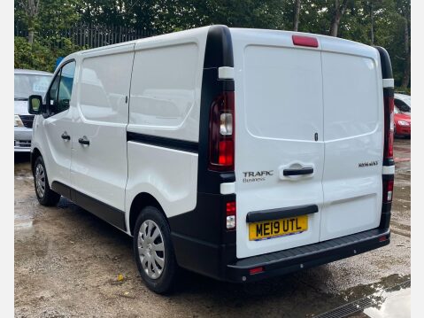 Renault Trafic 1.6 dCi 27 Business Panel Van 5dr Diesel Manual SWB Standard Roof Euro 6 (1 13
