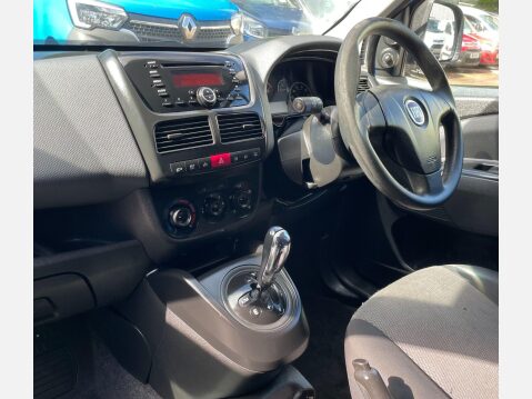 Fiat Doblo 1.6 JTD MultiJet 16v N1 SX Combi Van 4dr Diesel Comfort-Matic L1 (141 g/km, 37