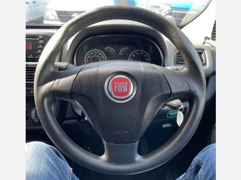 Fiat Doblo 1.6 JTD MultiJet 16v N1 SX Combi Van 4dr Diesel Comfort-Matic L1 (141 g/km, 28