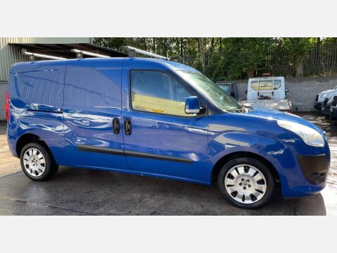 Fiat Doblo 1.6 JTD MultiJet 16v N1 SX Combi Van 4dr Diesel Comfort-Matic L1 (141 g/km, 8
