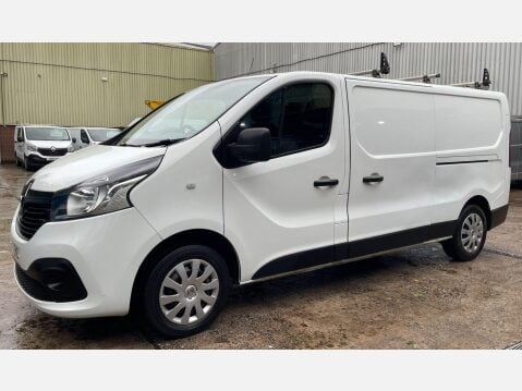 Renault Trafic 1.6 dCi 29 Business+ Panel Van 5dr Diesel Manual LWB Standard Roof Euro 6 ( 18