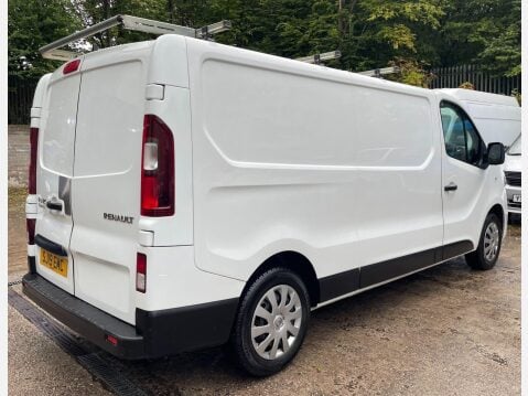 Renault Trafic 1.6 dCi 29 Business+ Panel Van 5dr Diesel Manual LWB Standard Roof Euro 6 ( 9