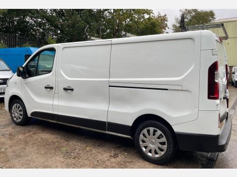 Renault Trafic 1.6 dCi 29 Business+ Panel Van 5dr Diesel Manual LWB Standard Roof Euro 6 ( 14